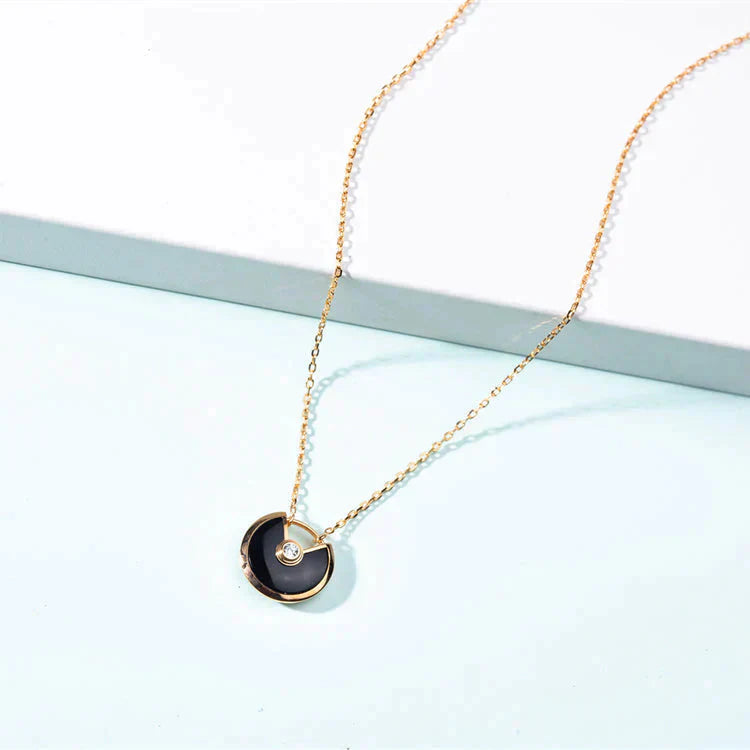 [Okajuri Jewelry]AMULETTE GOLD CARNELIAN ONYX NECKLACE