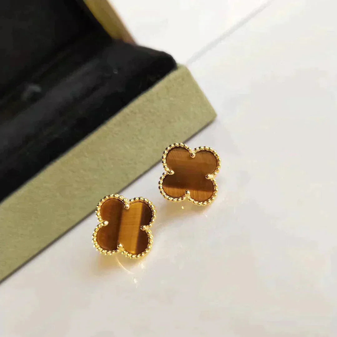[Okajuri Jewelry]CLOVER MEDIUM 1 MOTIFS TIGER EYE EARRINGS