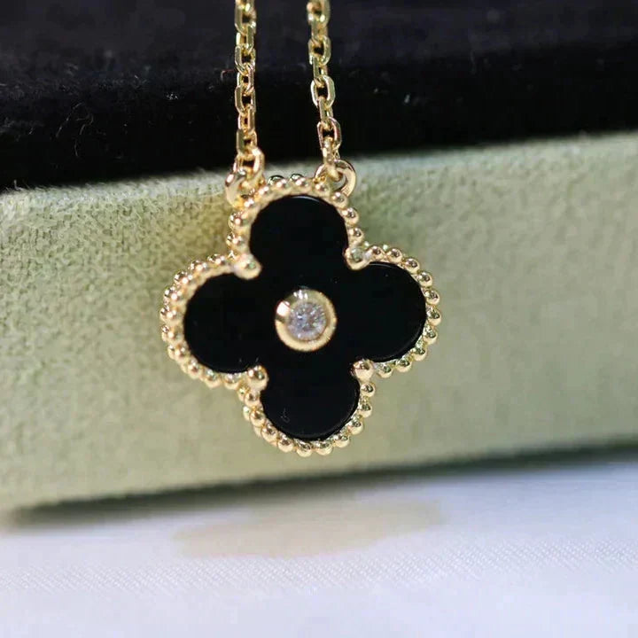 [Okajuri Jewelry]CLOVER 15MM DIAMOND ONYX NECKLACE