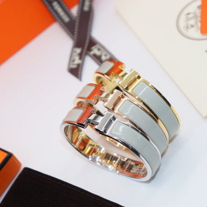 [Okajuri Jewelry]H LIGHT BLUE BRACELET