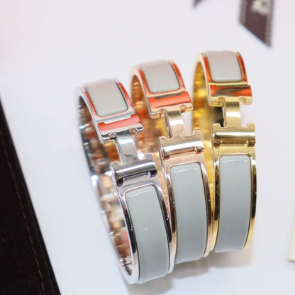 [Okajuri Jewelry]H LIGHT BLUE BRACELET