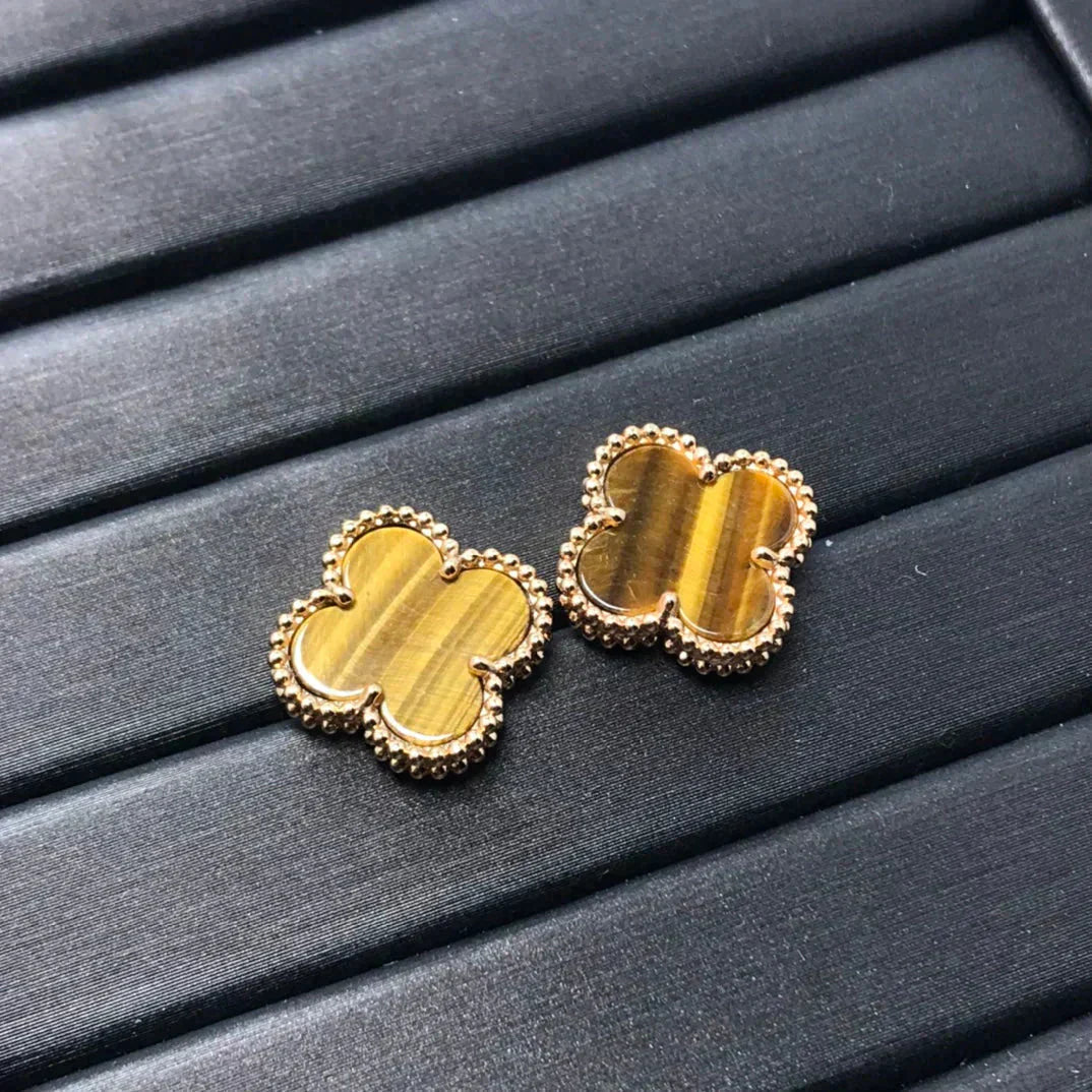 [Okajuri Jewelry]CLOVER MEDIUM 1 MOTIFS TIGER EYE EARRINGS