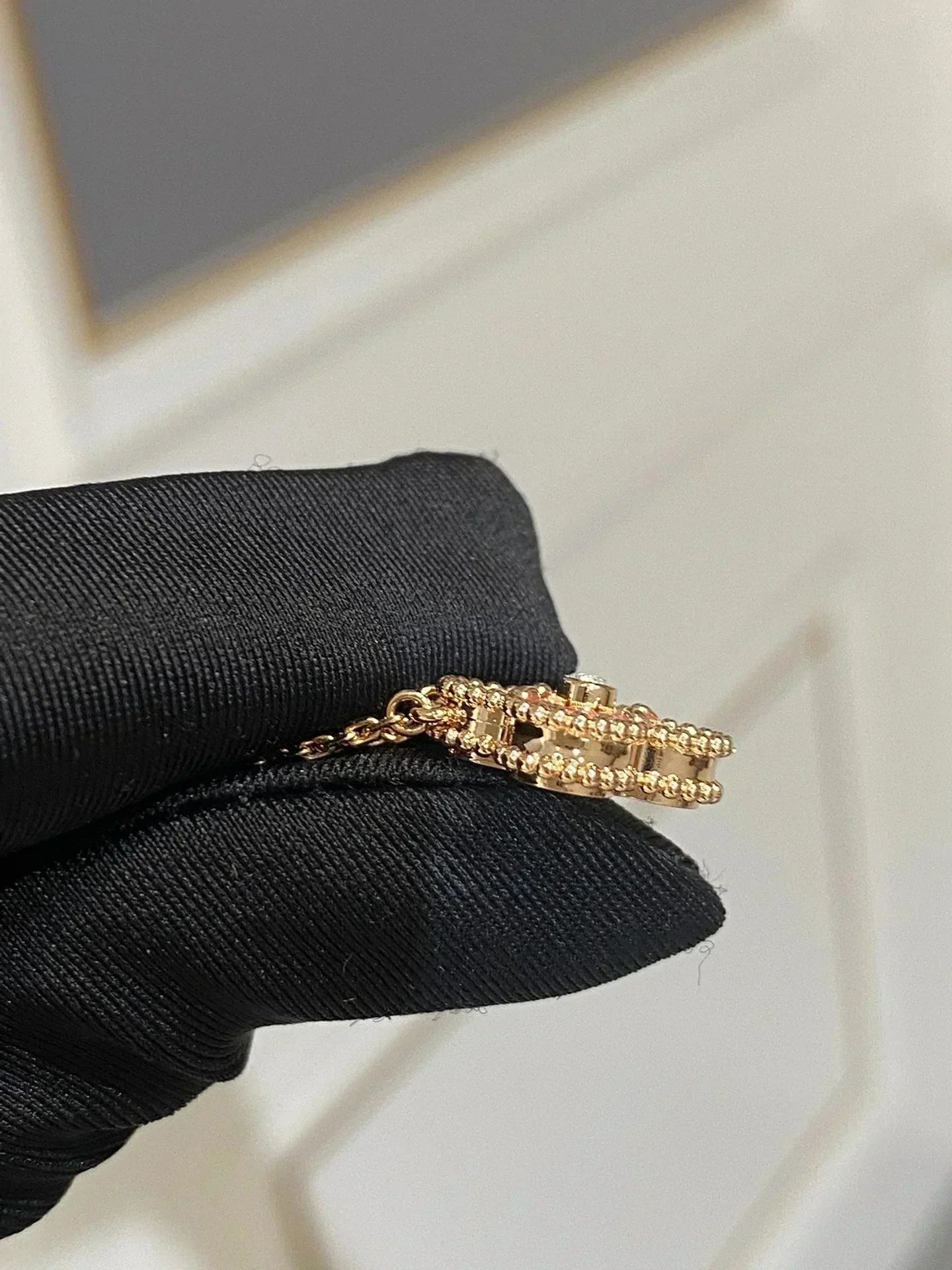 [Okajuri Jewelry]CLOVER 15MM DIAMOND RHODONITE NECKLACE