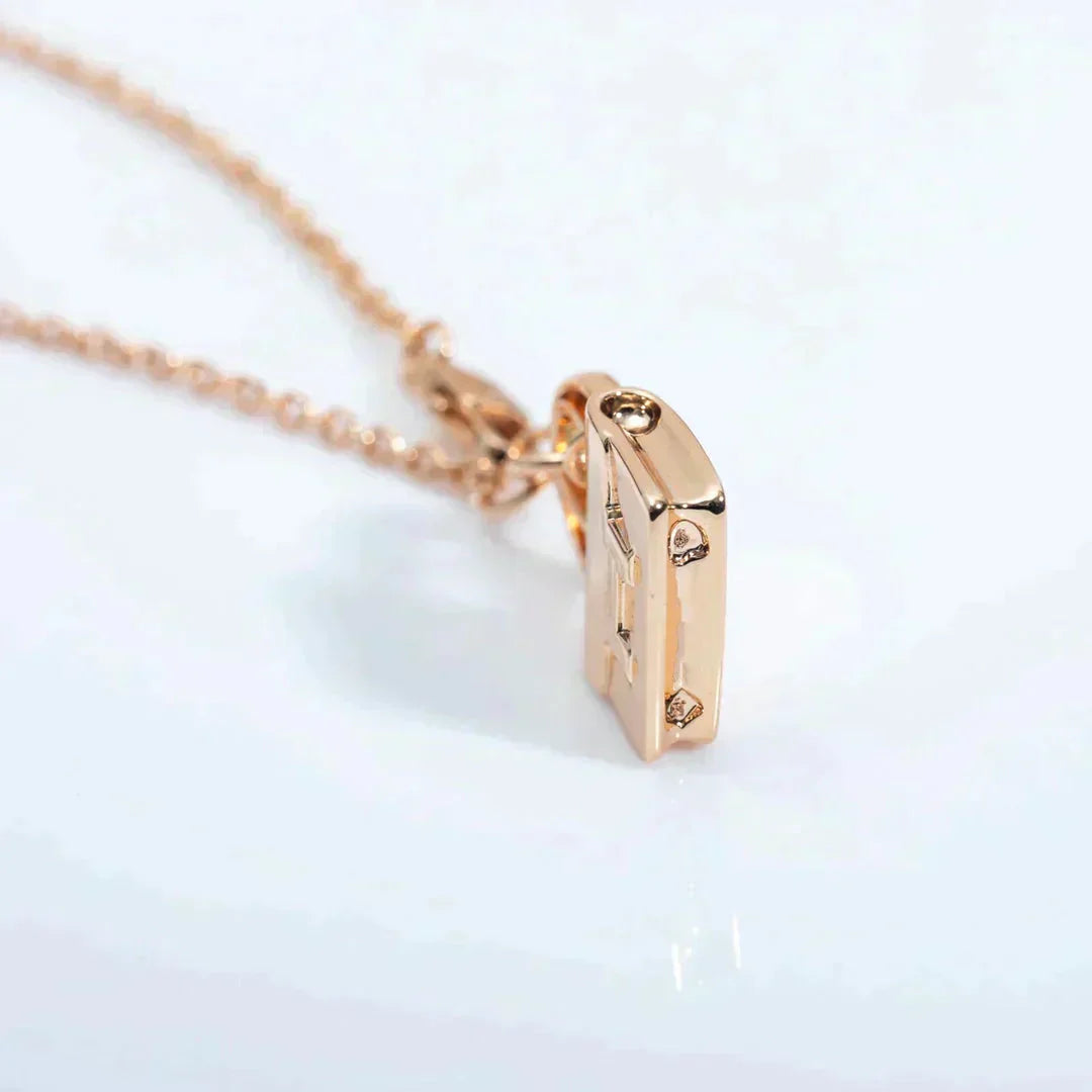 [Okajuri Jewelry]AMULETTE PEDANT ROSE GOLD NECKLACE