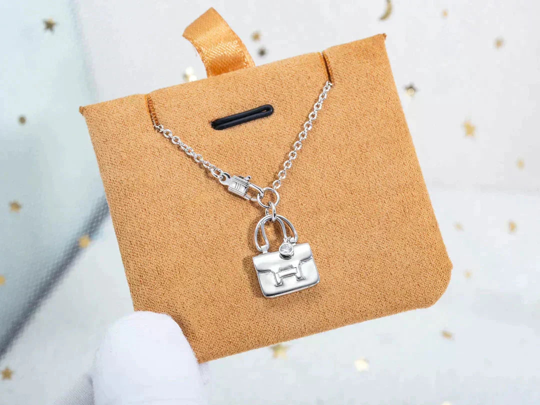 [Okajuri Jewelry]AMULETTE PEDANT SILVER NECKLACE