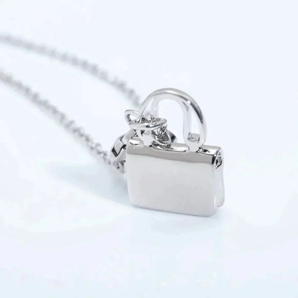 [Okajuri Jewelry]AMULETTE PEDANT SILVER NECKLACE