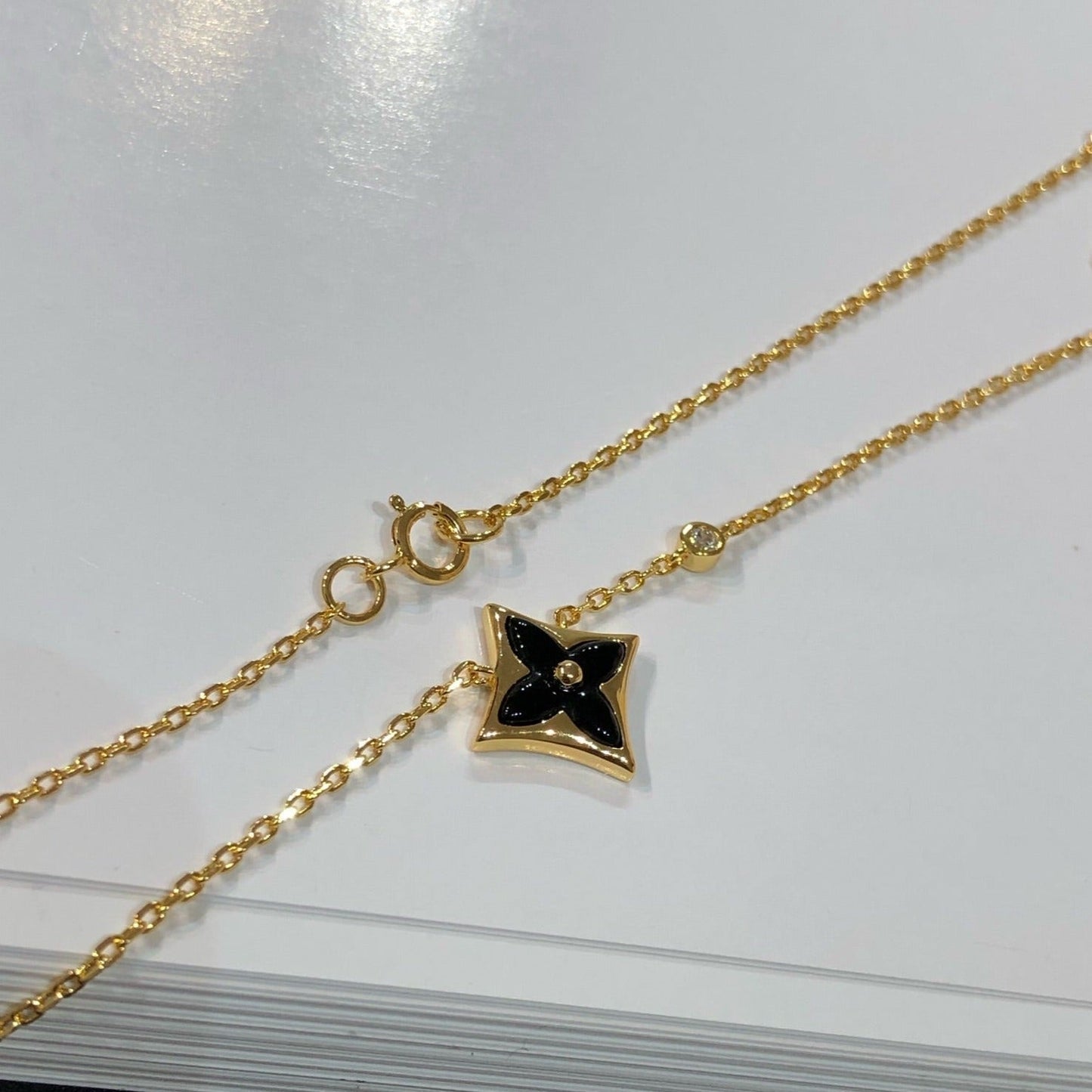 [Okajuri Jewelry]STAR BLACK MOP NECKLACE