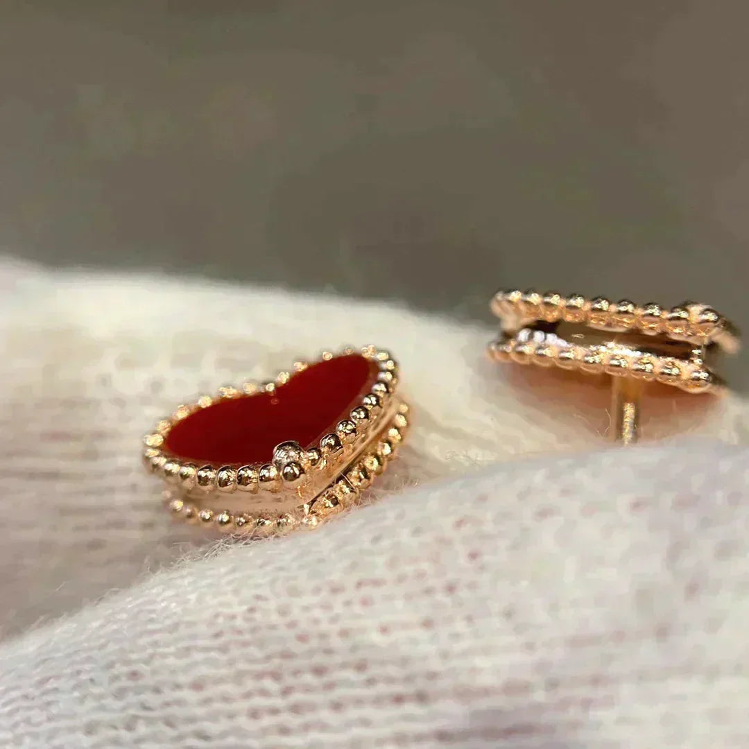 [Okajuri Jewelry]HEART CARNELIAN STUD EARRINGS