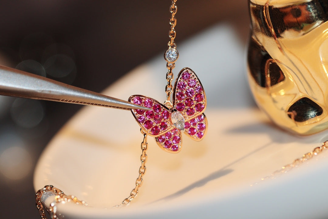 [Okajuri Jewelry]BUTTERFLY RED DIAMOND ROSE GOLD NECKLACE