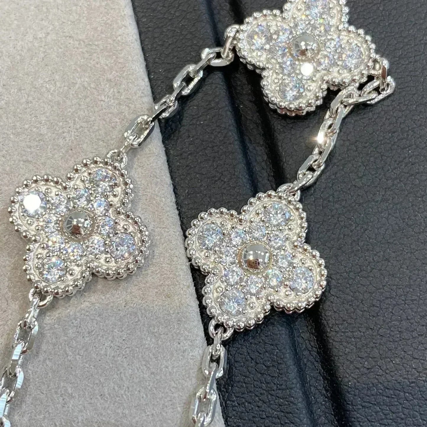 [Okajuri Jewelry]  CLOVER 5 MOTIF FULL DIAMOND BRACELET COLLECTION