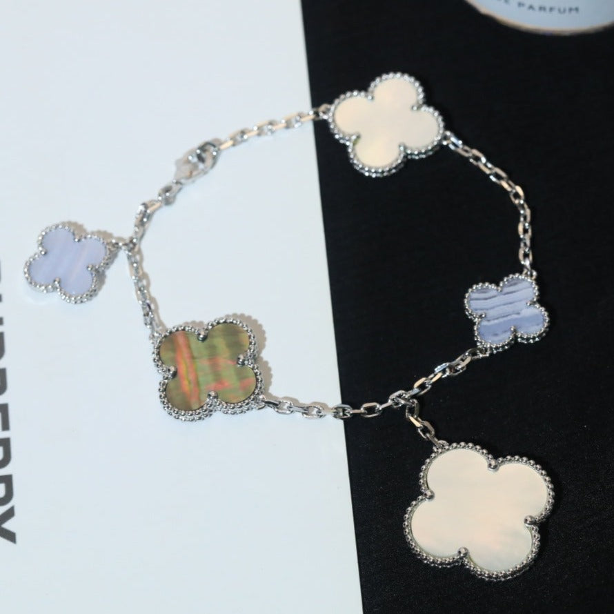 [Okajuri Jewelry]CLOVER BRACELET 5 MOTIFS MOP CHALCEDONY SILVER