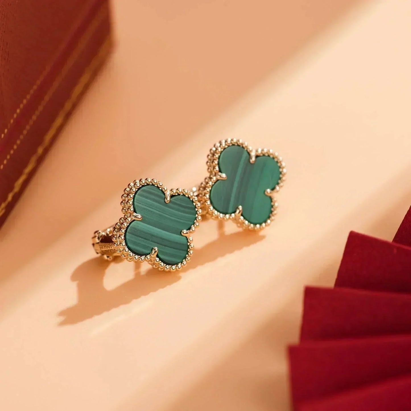 [Okajuri Jewelry]CLOVER MEDIUM 1 MOTIFS MALACHITE  EARRINGS