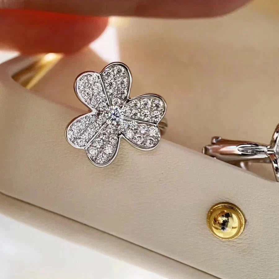 [Okajuri Jewelry]CLOVER COMOS DIAMOND EARRINGS SILVER