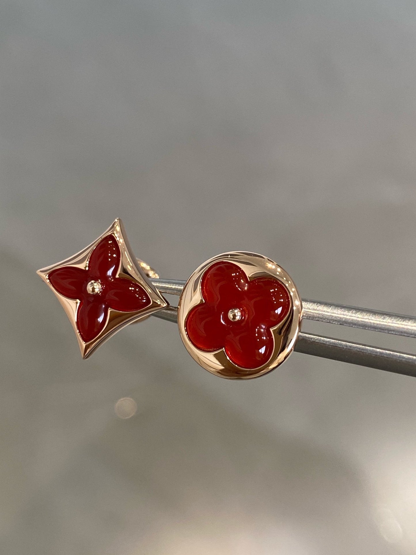 [Okajuri Jewelry]STAR AND SUN PINK GOLD CARNELIAN STUD EARRINGS