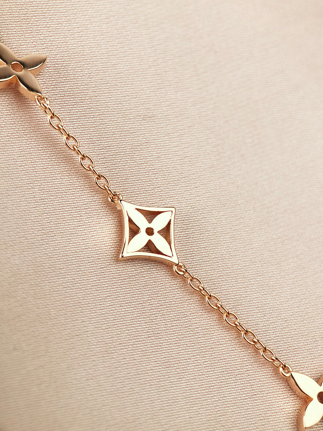 [Okajuri Jewelry]STAR AND SUN 7 MOTIFS GOLD BRACELET