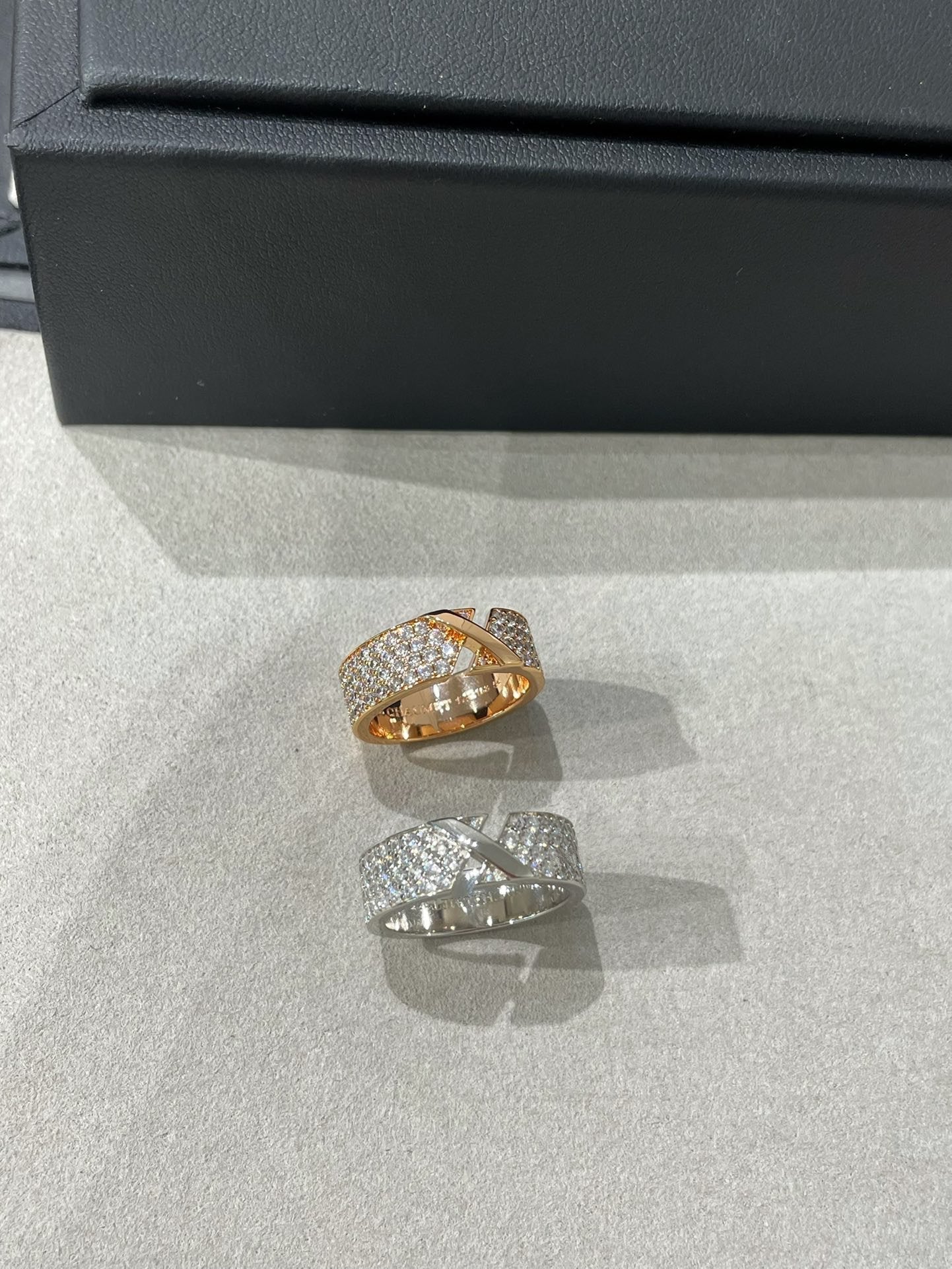 [Okajuri Jewelry]LIENS EVIDENCE  DIAMOND PAVED RING