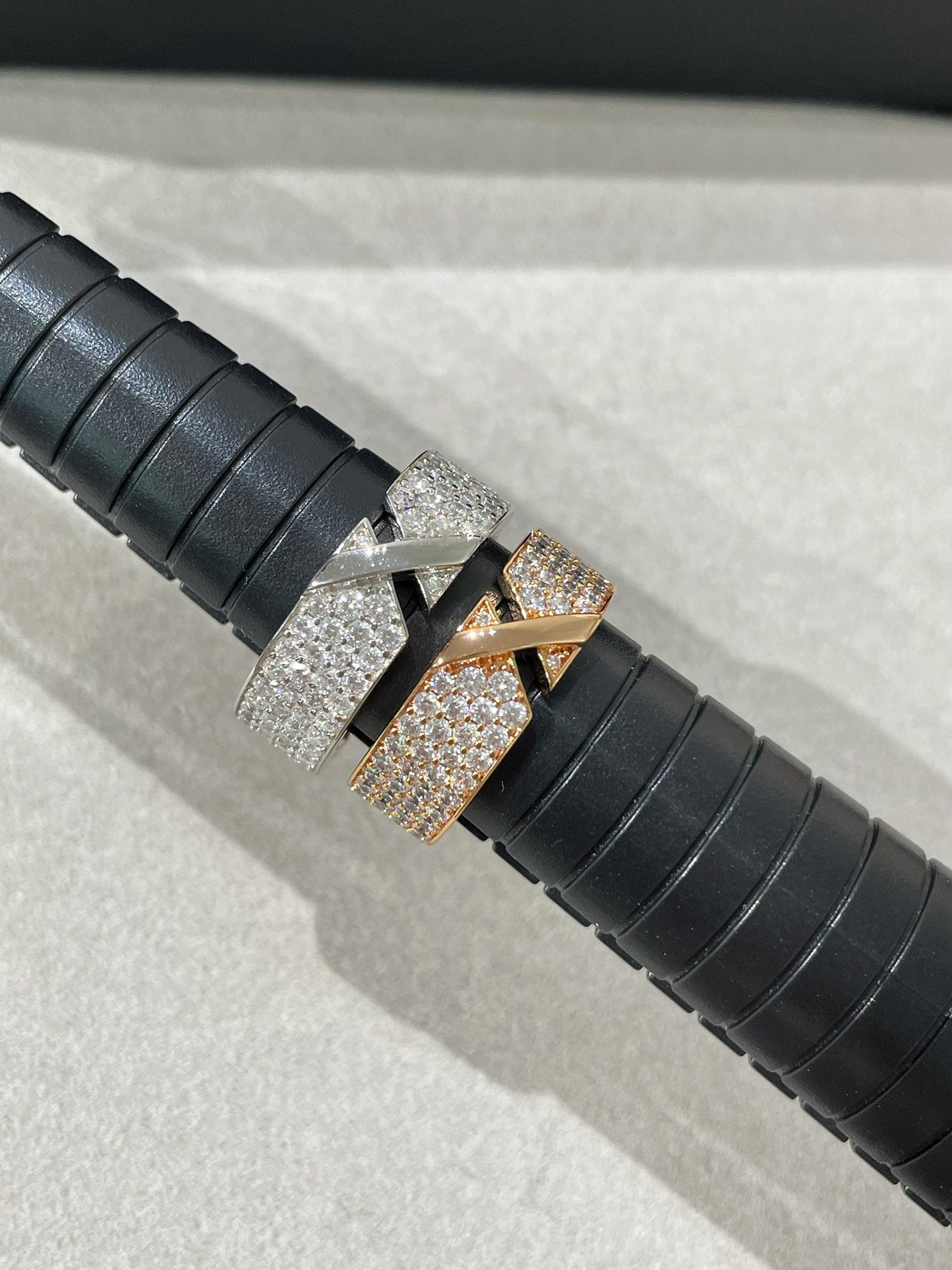 [Okajuri Jewelry]LIENS EVIDENCE  DIAMOND PAVED RING
