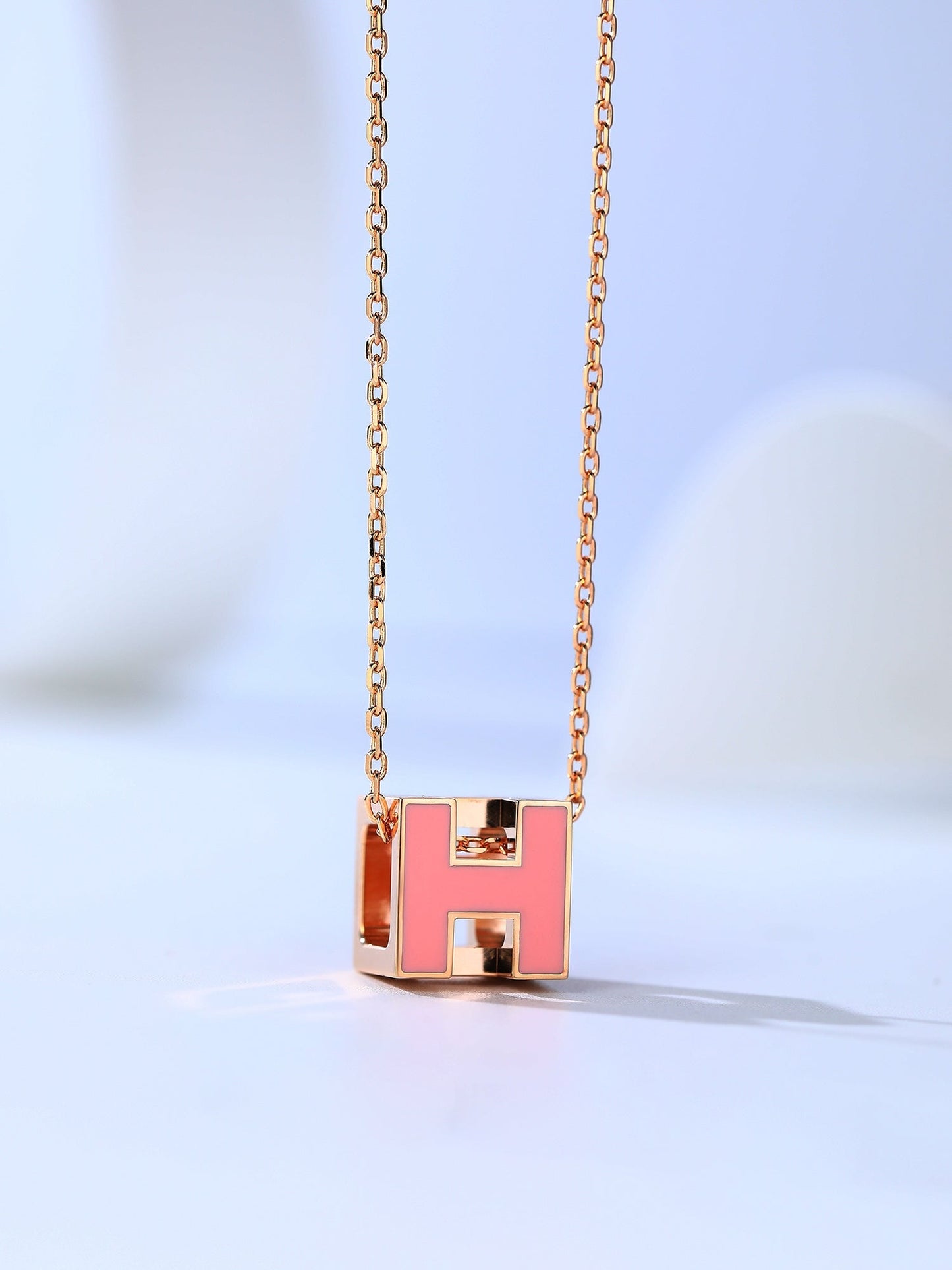 [Okajuri Jewelry]H CAGE PINK GOLD NECKLACE