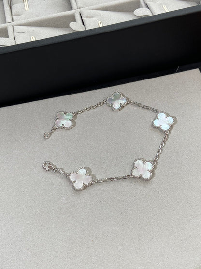 [Okajuri Jewelry]CLOVER WHITE PEARL MOP 5 MOTIF BRACELET COLLECTION