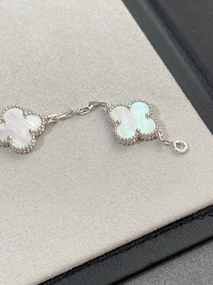 [Okajuri Jewelry]CLOVER WHITE PEARL MOP 5 MOTIF BRACELET COLLECTION