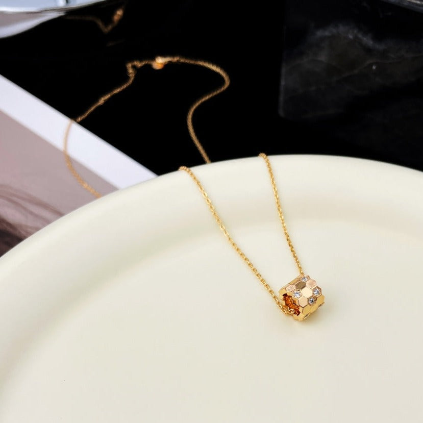 [Okajuri Jewelry]BEE MINI PEDANT DIAMOND NECKLACE