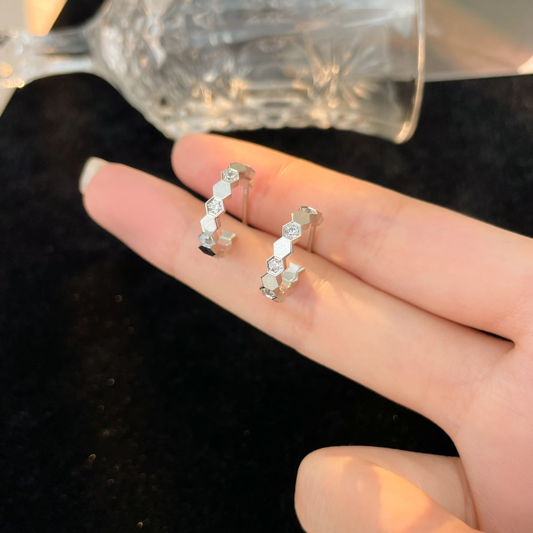 [Okajuri Jewelry]BEE LOVE DIAMOND HOOP EARRINGS