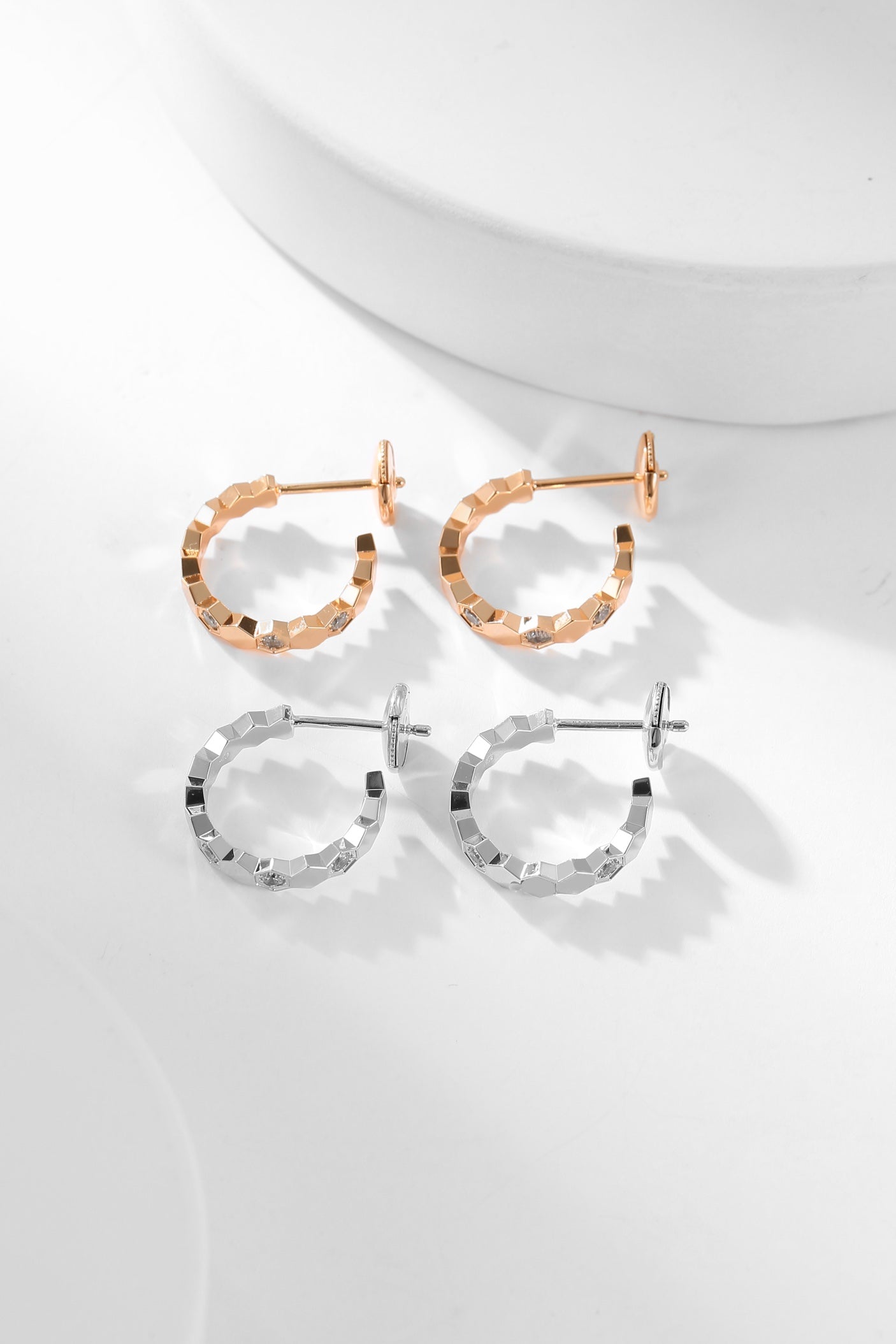 [Okajuri Jewelry]BEE LOVE DIAMOND HOOP EARRINGS