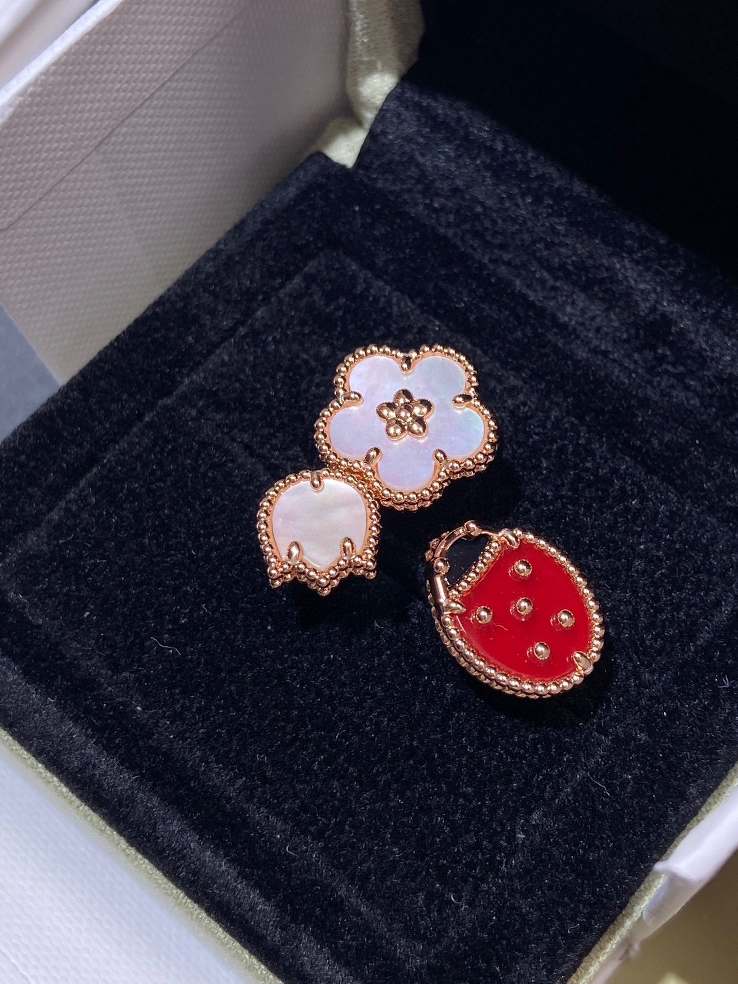 [Okajuri Jewelry]LUCKY 3 MOTIF ROSE GOLD RING