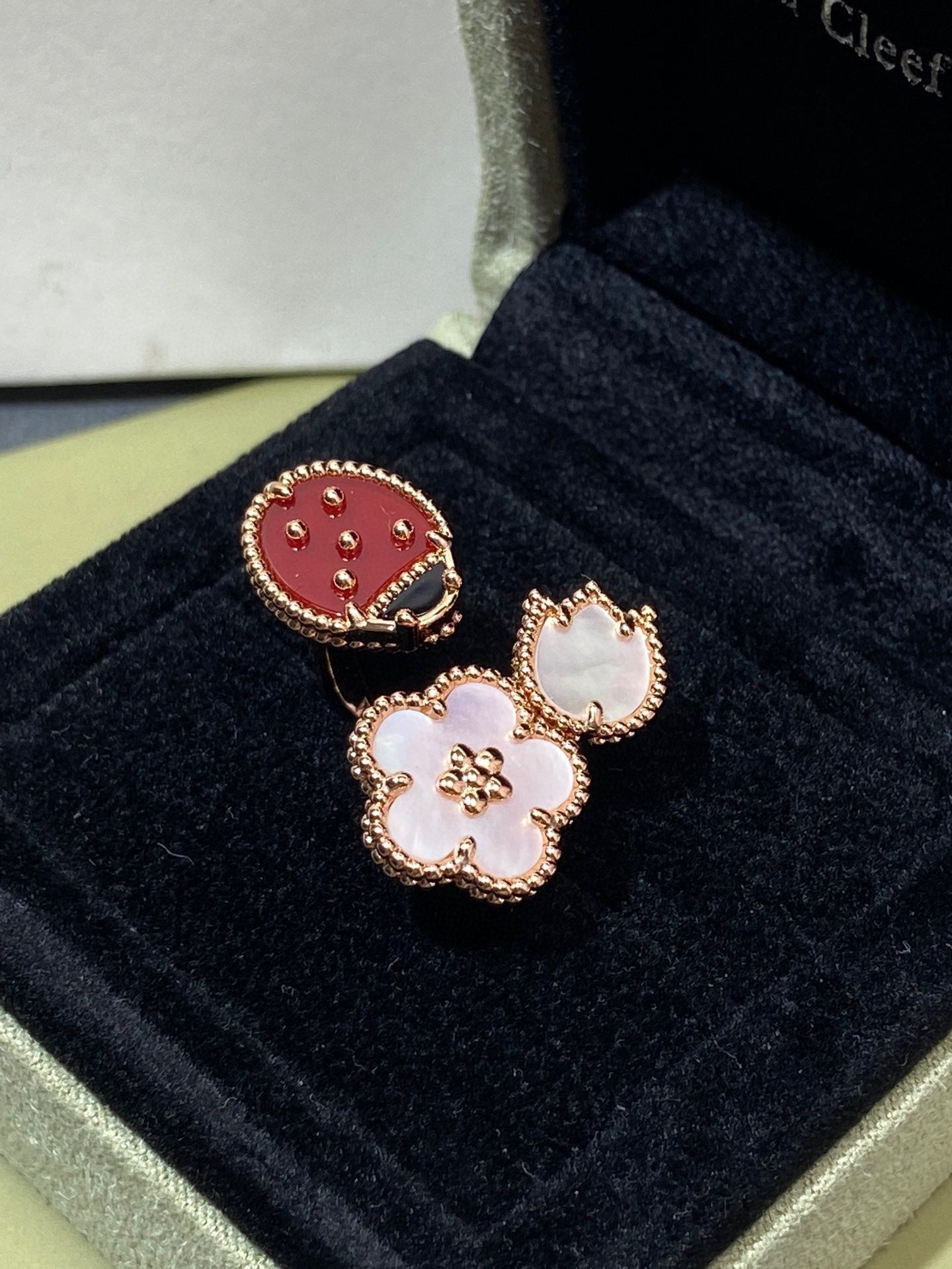 [Okajuri Jewelry]LUCKY 3 MOTIF ROSE GOLD RING