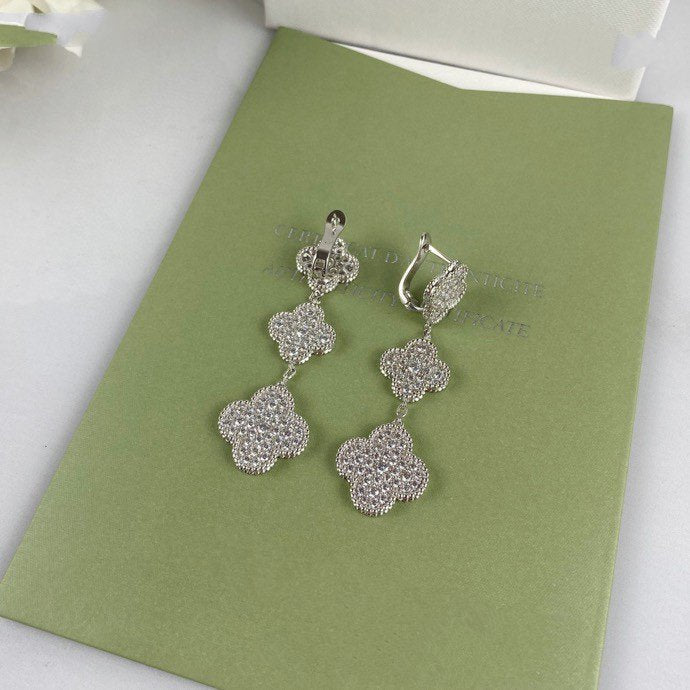[Okajuri Jewelry]CLOVER 3 MOTIF DIAMOND SILVER DROP EARRINGS