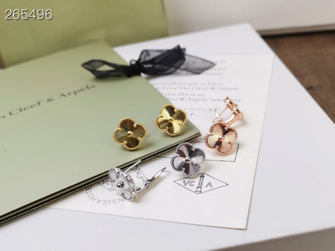 [Okajuri Jewelry]CLOVER MEDIUM STUD EARRINGS