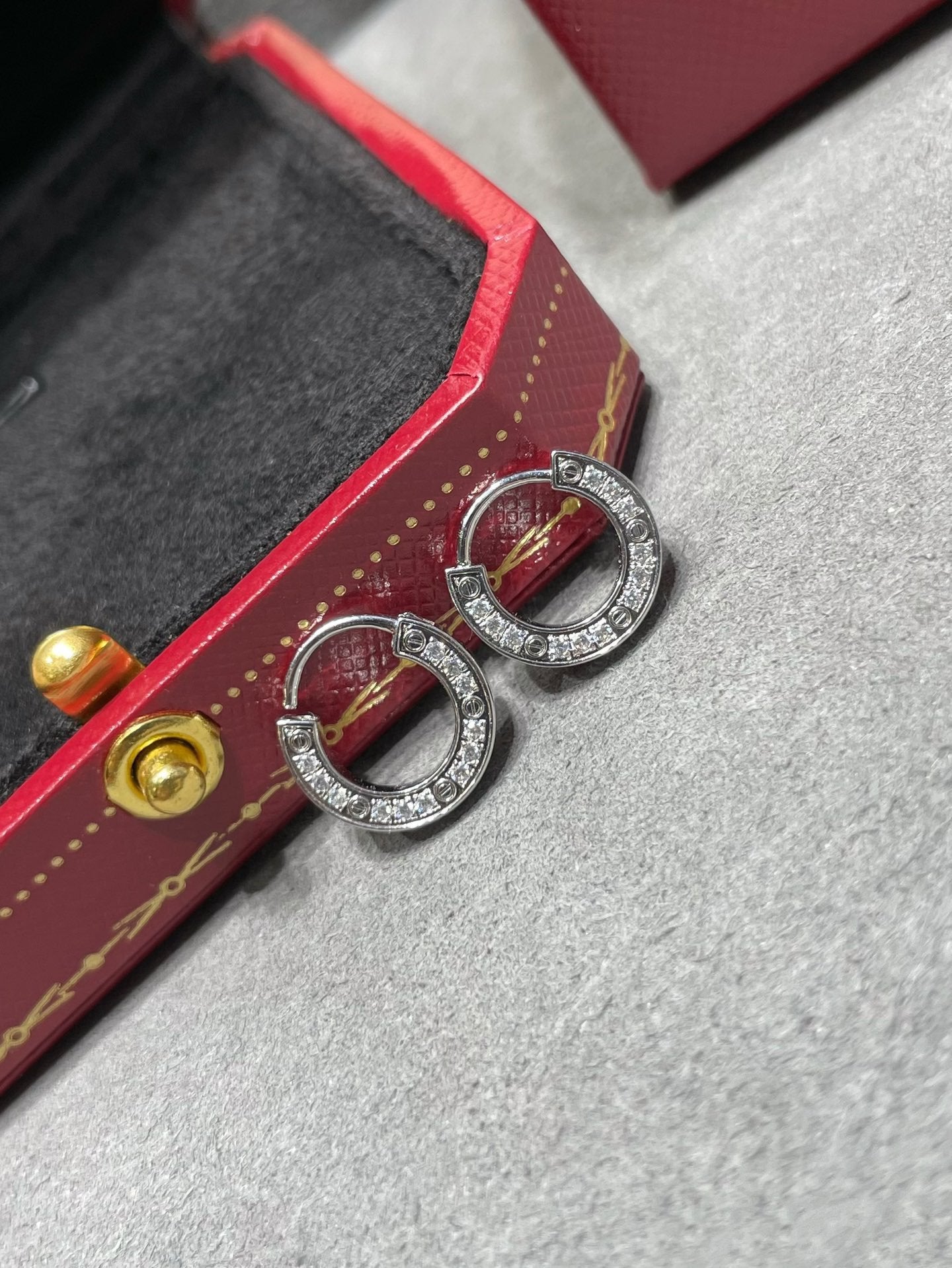 [Okajuri Jewelry]LOVE DIAMOND EARRINGS