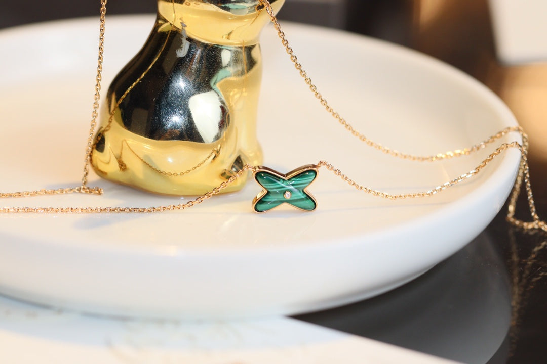 [Okajuri Jewelry]JEUX MALACHITE 1 DIAMOND PINK GOLD NECKLACE