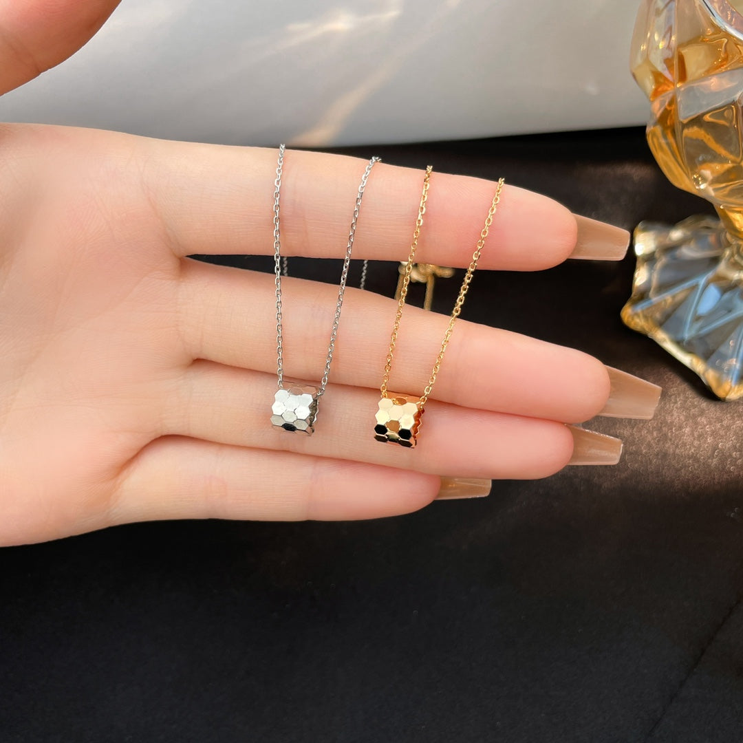 [Okajuri Jewelry]BEE MINI NECKLACE