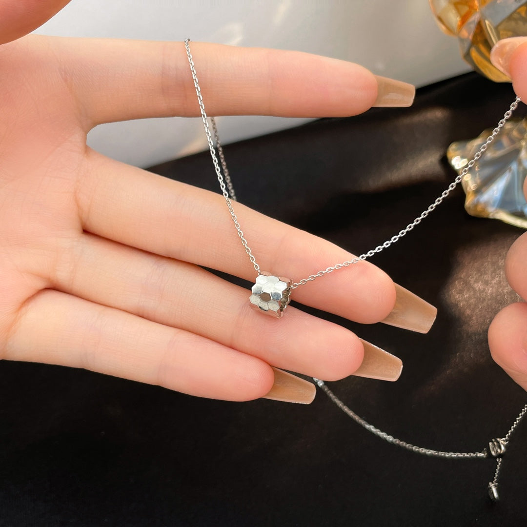 [Okajuri Jewelry]BEE MINI NECKLACE