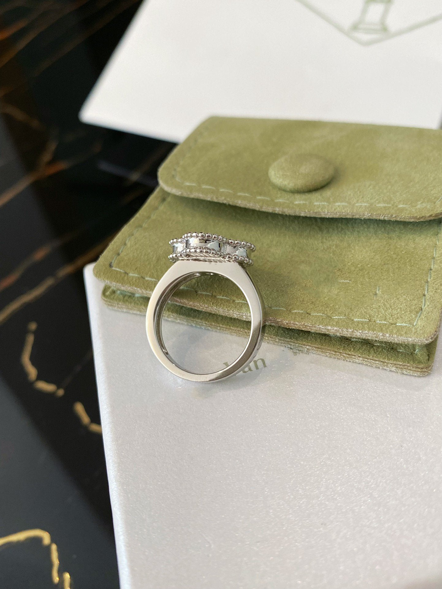 [Okajuri Jewelry]CLOVER SILVER RING