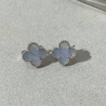 [Okajuri Jewelry]CLOVER CHALCEDONY SILVER STUD EARRINGS