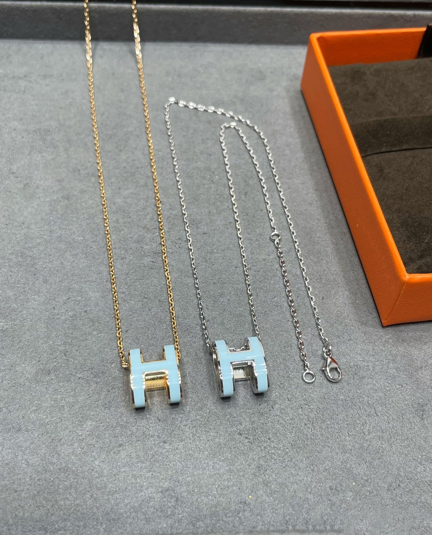 [Okajuri Jewelry]POP H SKY BLUE NECKLACE
