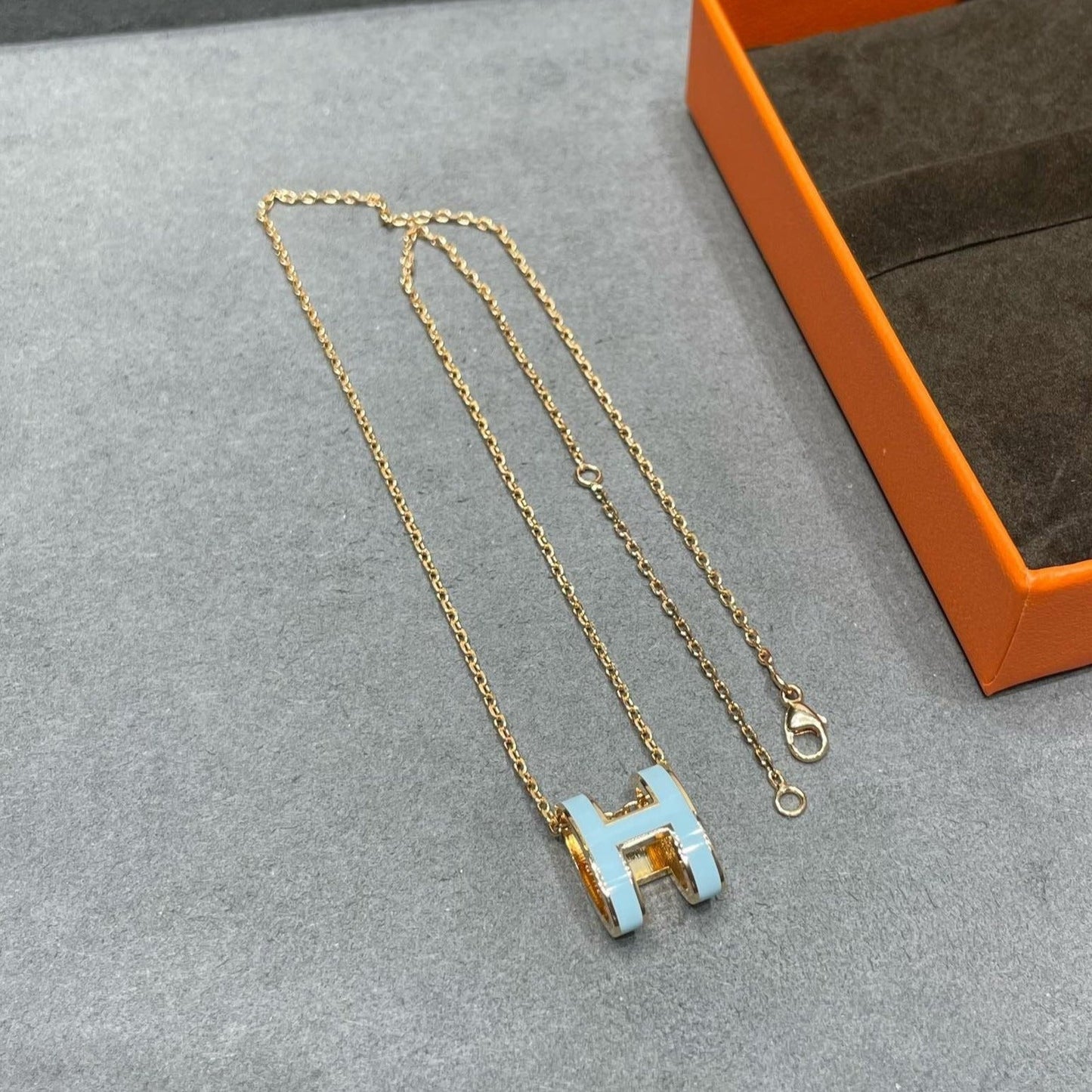 [Okajuri Jewelry]POP H SKY BLUE NECKLACE
