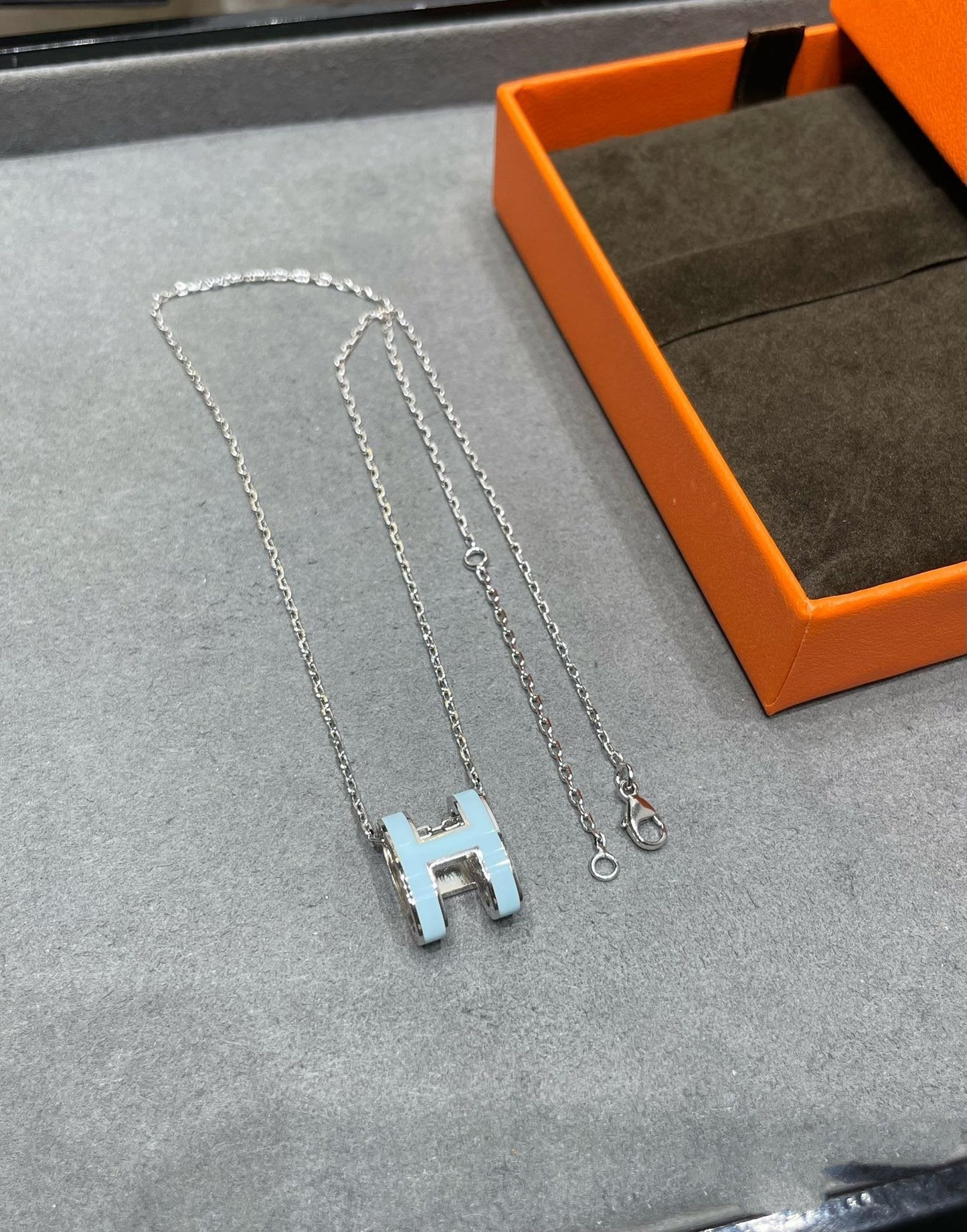 [Okajuri Jewelry]POP H SKY BLUE NECKLACE