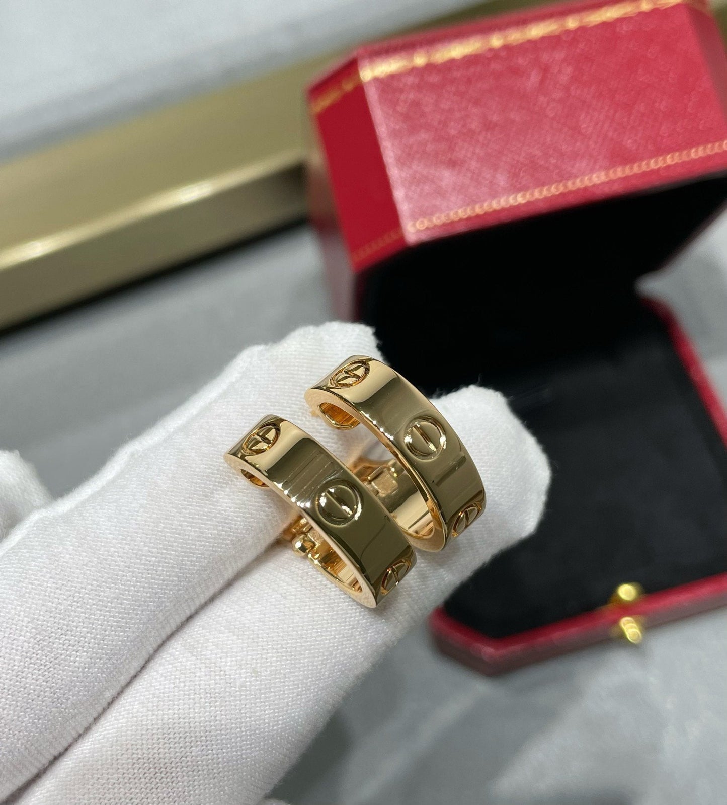 [Okajuri Jewelry]LOVE 5.5MM EARRINGS