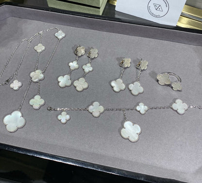 [Okajuri Jewelry]CLOVER 5 MOTIF WHITE MOP SILVER BRACELET