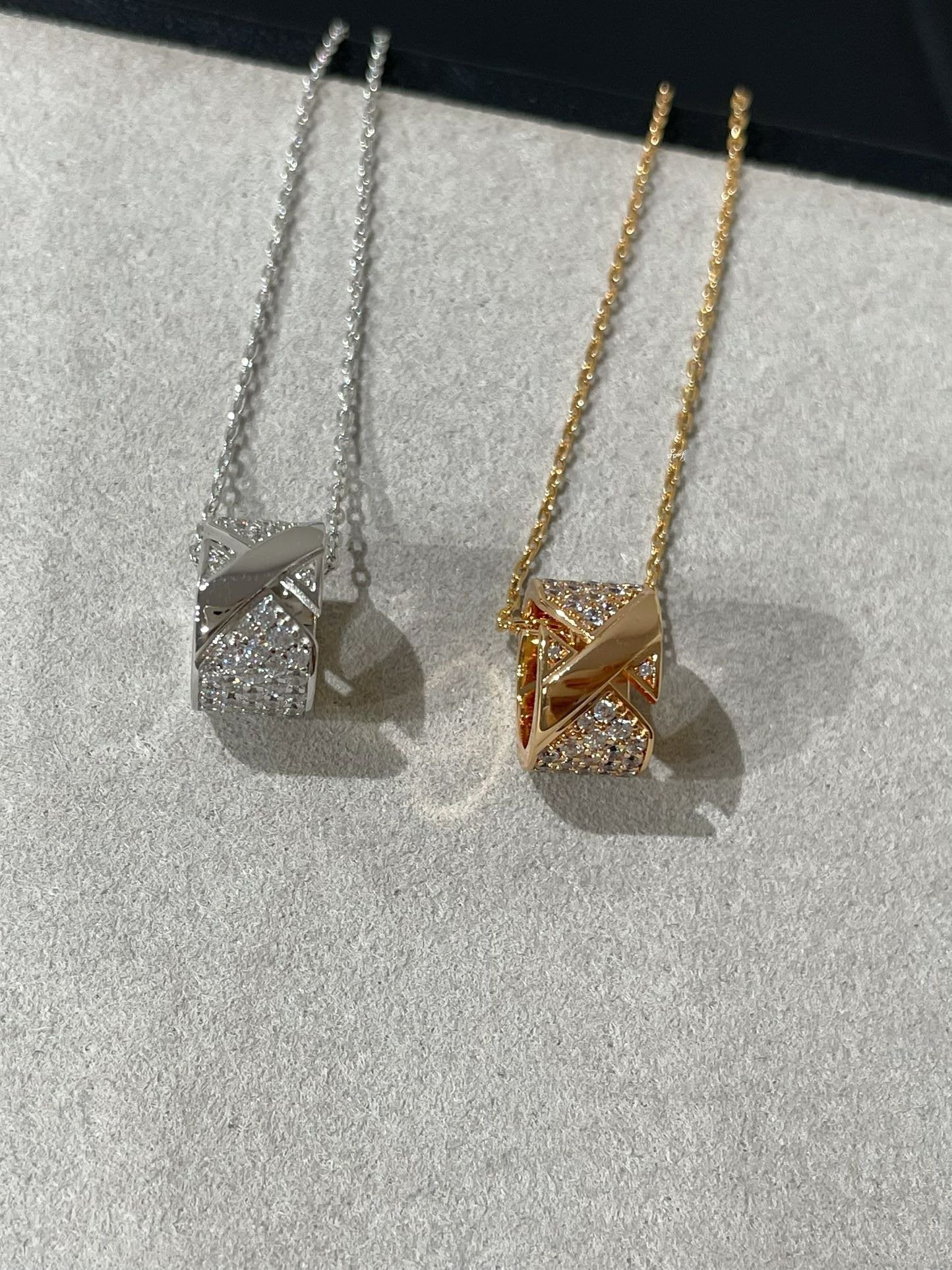 [Okajuri Jewelry]LIENS EVIDENCE DIAMOND PAVED NECKLACE
