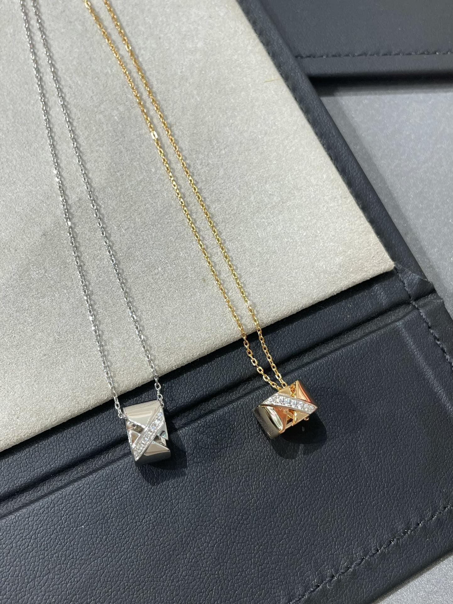 [Okajuri Jewelry]LIENS EVIDENCE DIAMOND NECKLACE