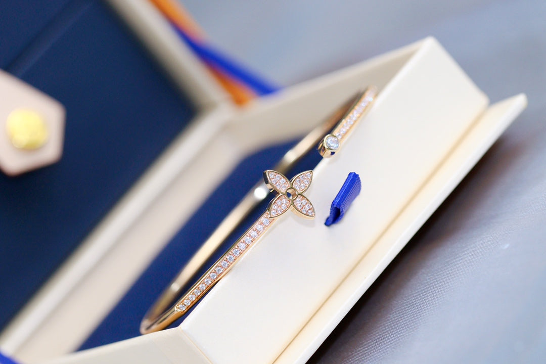 [Okajuri Jewelry]IDYLLE PINK GOLD OPEN BRACELET DIAMOND PAVED