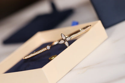 [Okajuri Jewelry]IDYLLE GOLD OPEN BRACELET DIAMOND PAVED