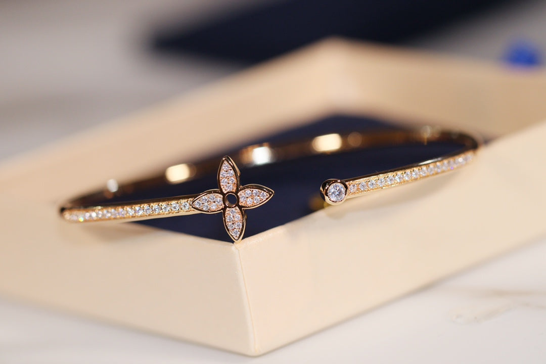 [Okajuri Jewelry]IDYLLE GOLD OPEN BRACELET DIAMOND PAVED