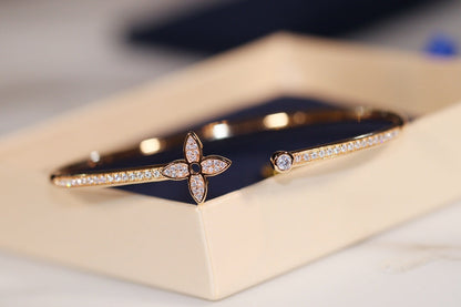 [Okajuri Jewelry]IDYLLE GOLD OPEN BRACELET DIAMOND PAVED