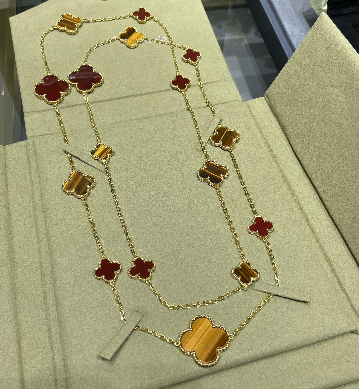 [Okajuri Jewelry]CLOVER 16 MOTIF CARNELIAN TIGER EYE ROSE GOLD NECKLACE