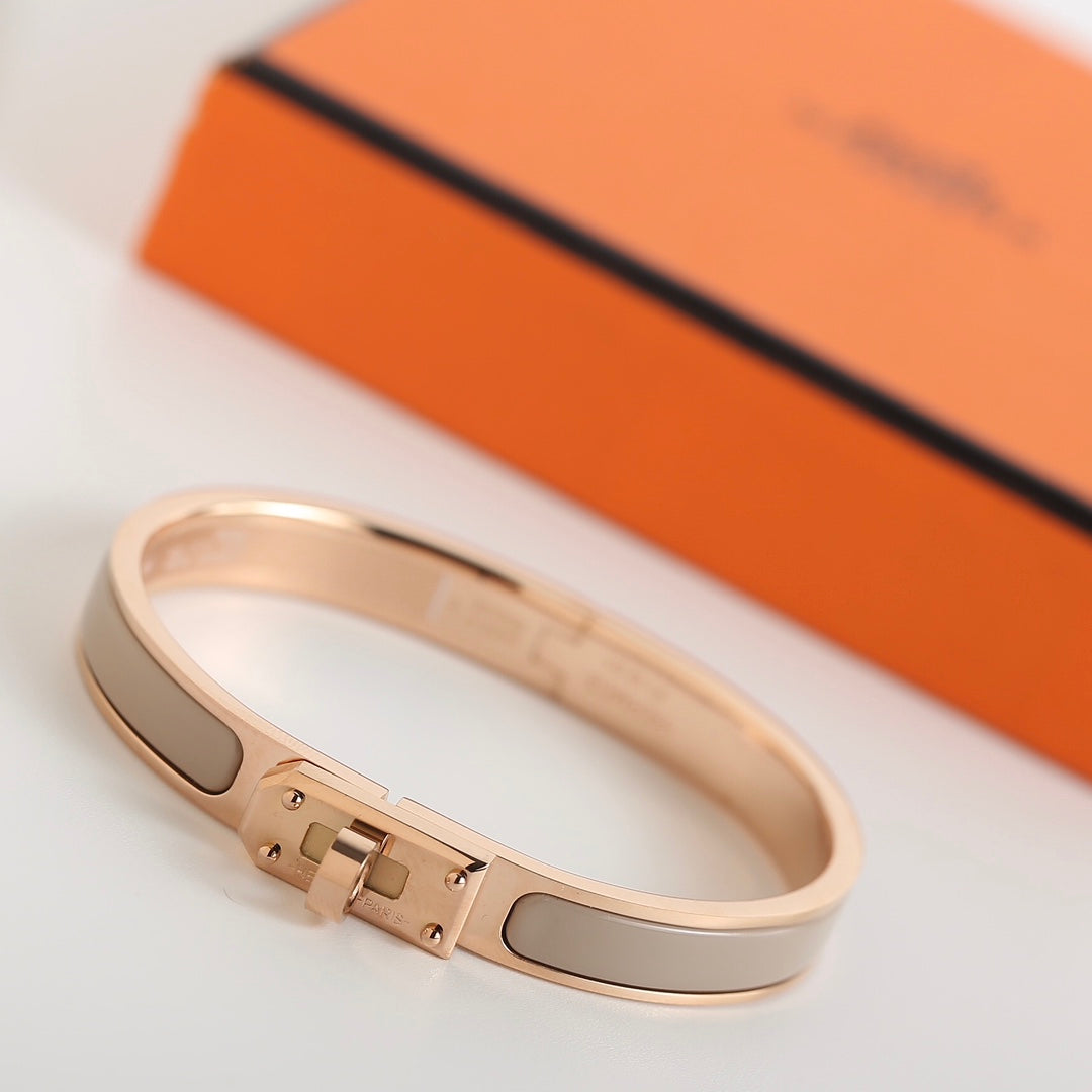 [Okajuri Jewelry]HM KELLY GREY BRACELET